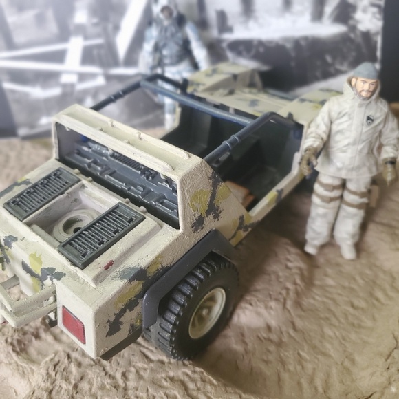 Custom arctic tundra VAMP. - Picture 3 of 6